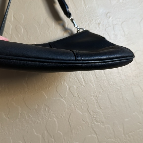 VINTAGE COACH SADDLE BAG black LIKE NEW CONDITION - Picture 4 of 16